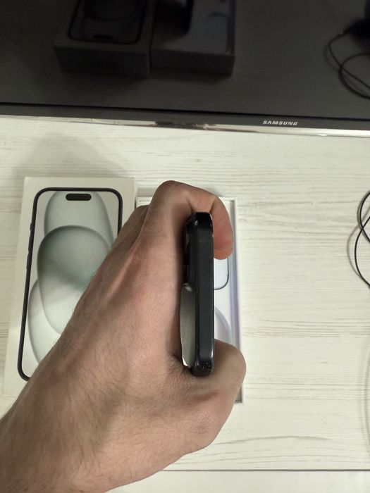 Айфон 15 на 128гб