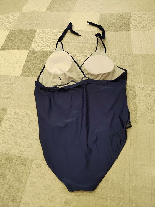 Цял бански голям размер 54