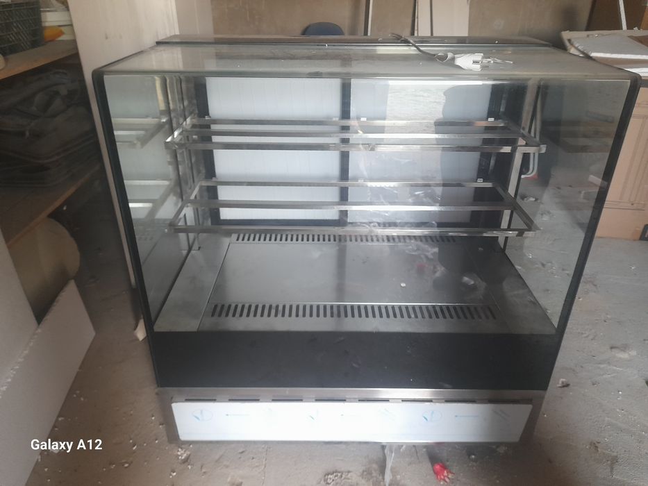 Витрина холоделник