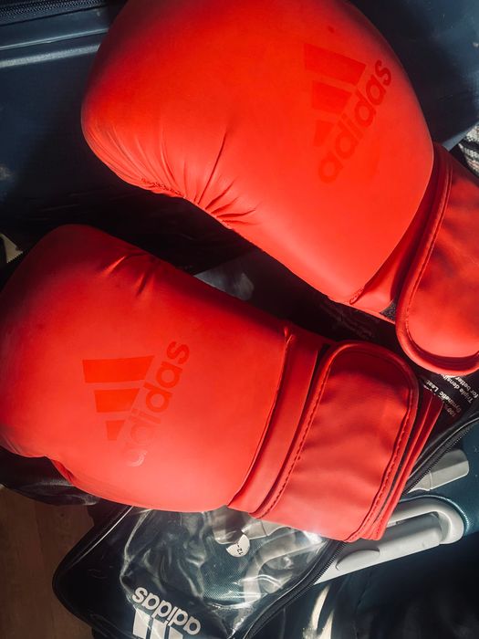 Перчатки для бокса