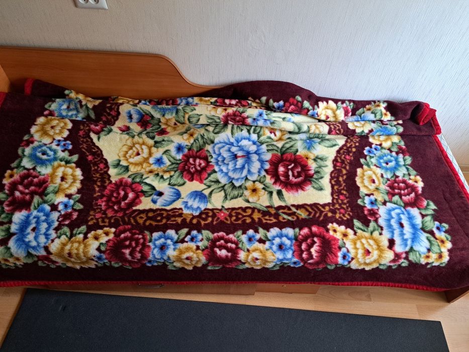 Продам плед в хорошем состоянии