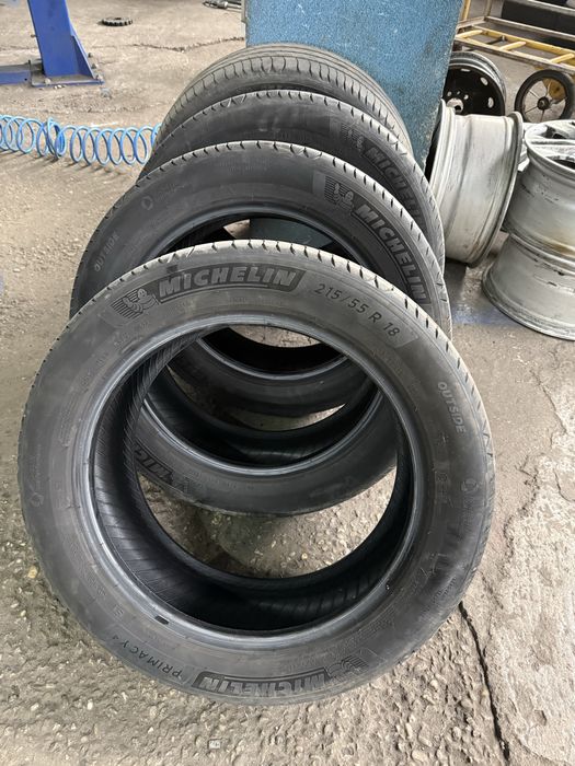 Vând 4 cauciucuri de vară Michelin 215/55/R18