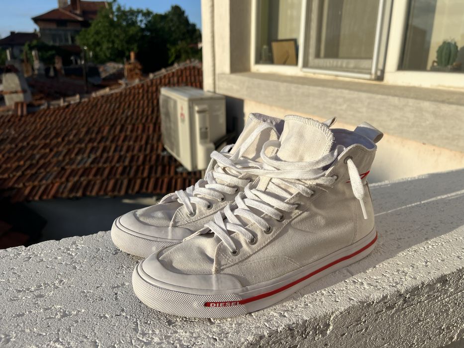 Diesel White 44