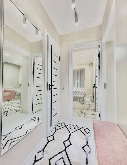 Сдам 2х комнатную Евроквартиру Метро Новза!!!