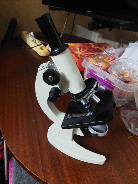 Продам Исследовательский микроскоп XSP02