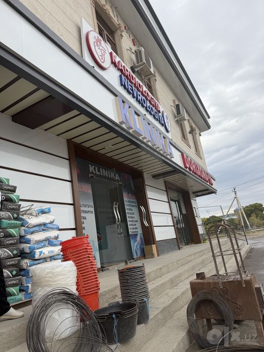 Buxoroda shaharda binoning ikkinchi qavati ijaraga beriladi