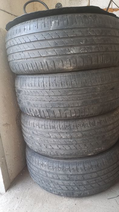 Продам шины на автомобиль