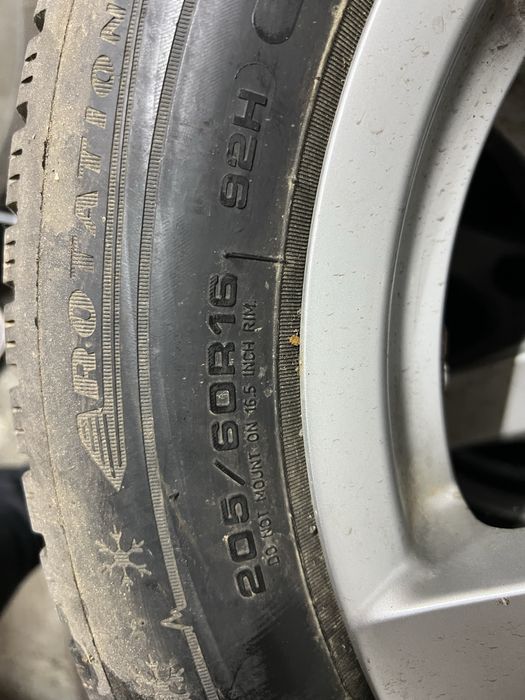 Vand 3 Jante Volvo R16  205 60 R16