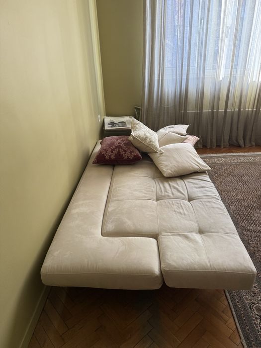 Диван с клик-клак механизъм