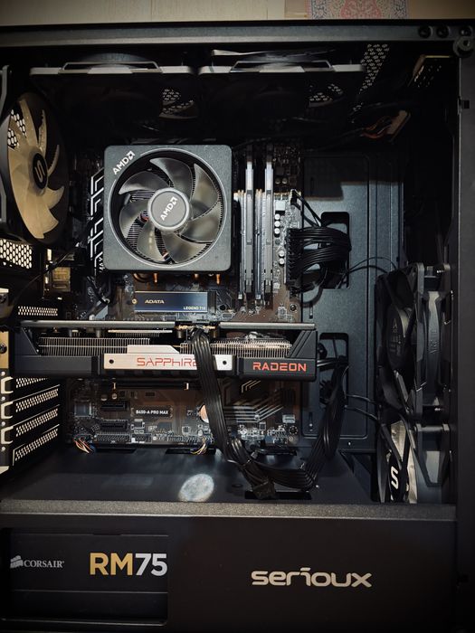 Ryzen 5 5600X / RX 9060 XT 8Gb/ 16 GB DDR4 / SSD M2/ RGB