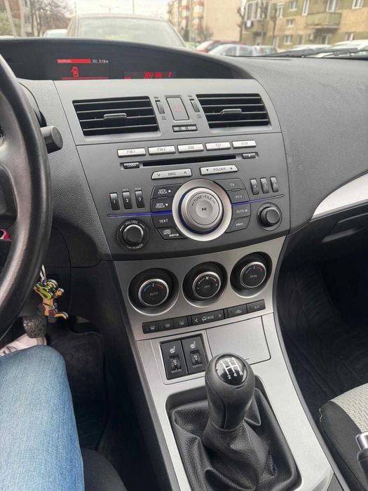 Mazda 3 2009 (face-lift) 1.6 petrol