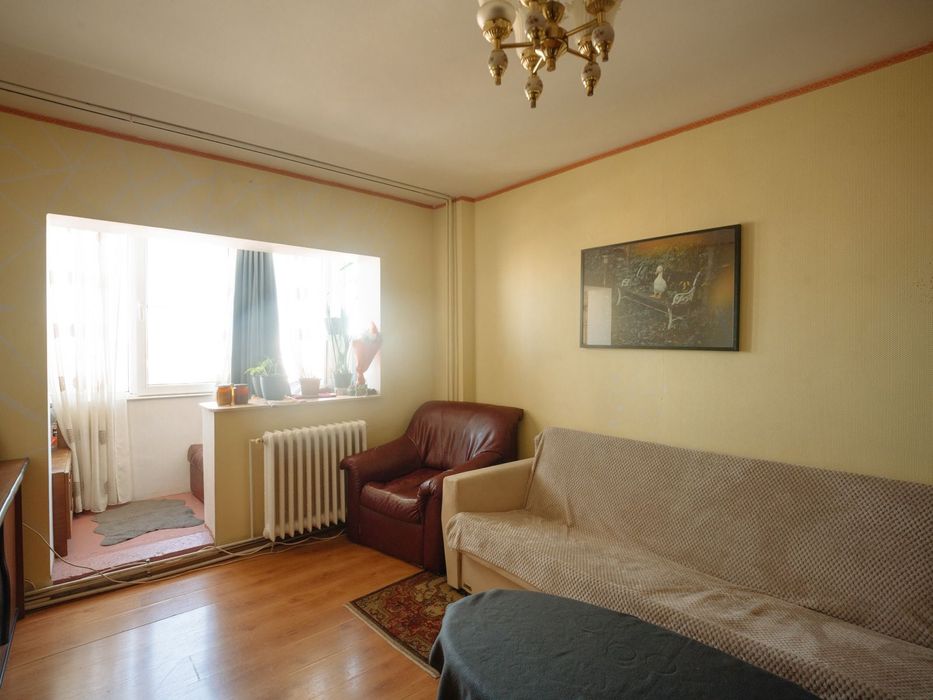 Imobiliare/Vanzare apartament 4 camere, str. Margeanului, Bucuresti, 145 000 euro