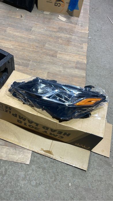 Крышка зеркала Тойота камри 70