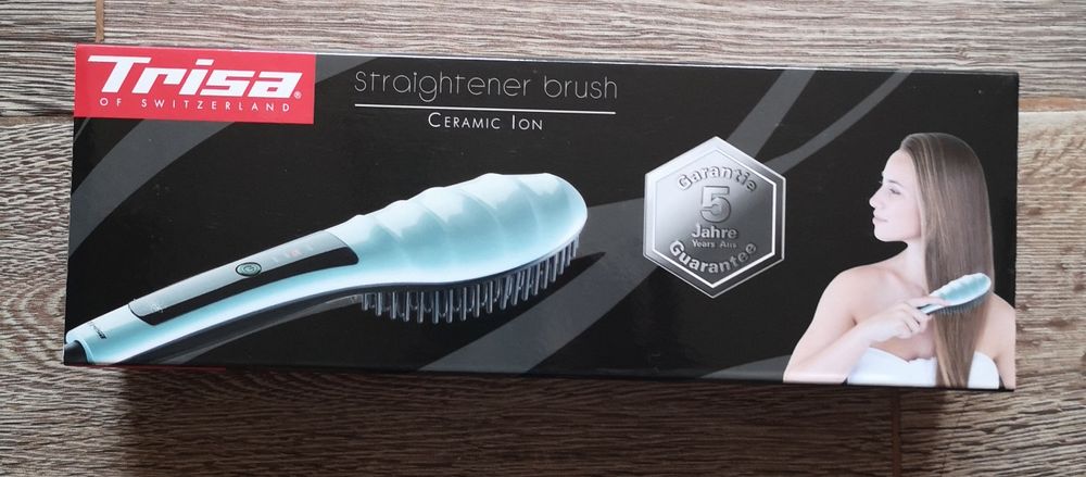 Perie electrica pentru indreptat parul Trisa Straightener Brush