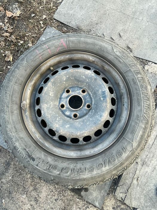 Продам два баллона д.15