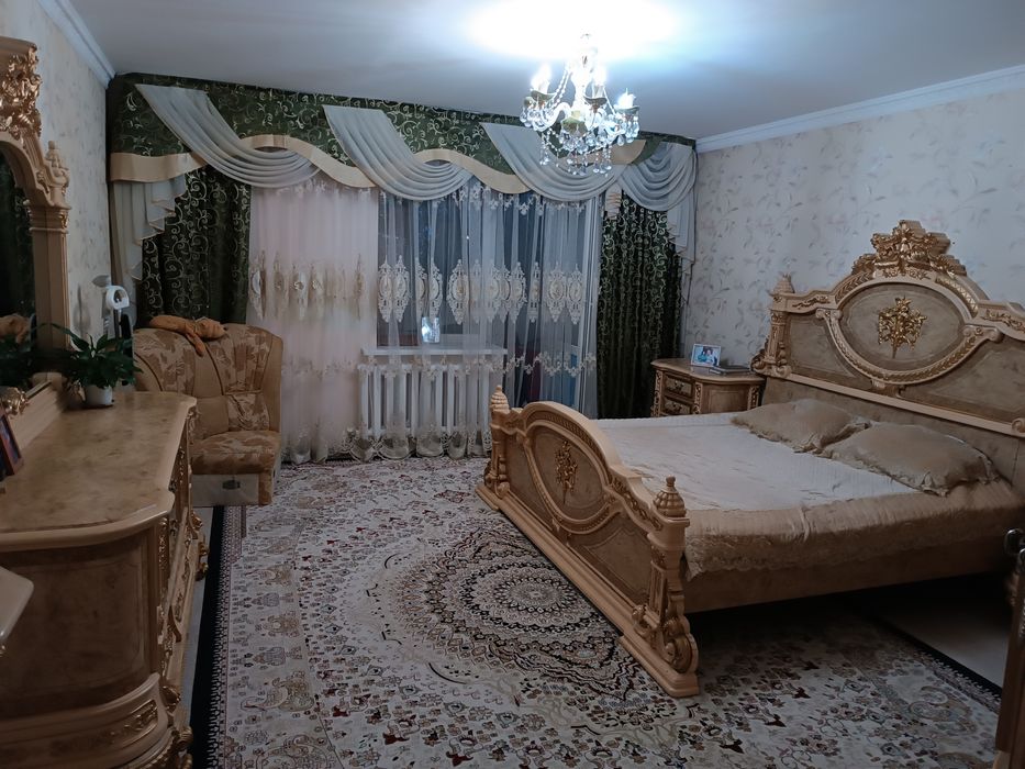 Спальный гарнитур