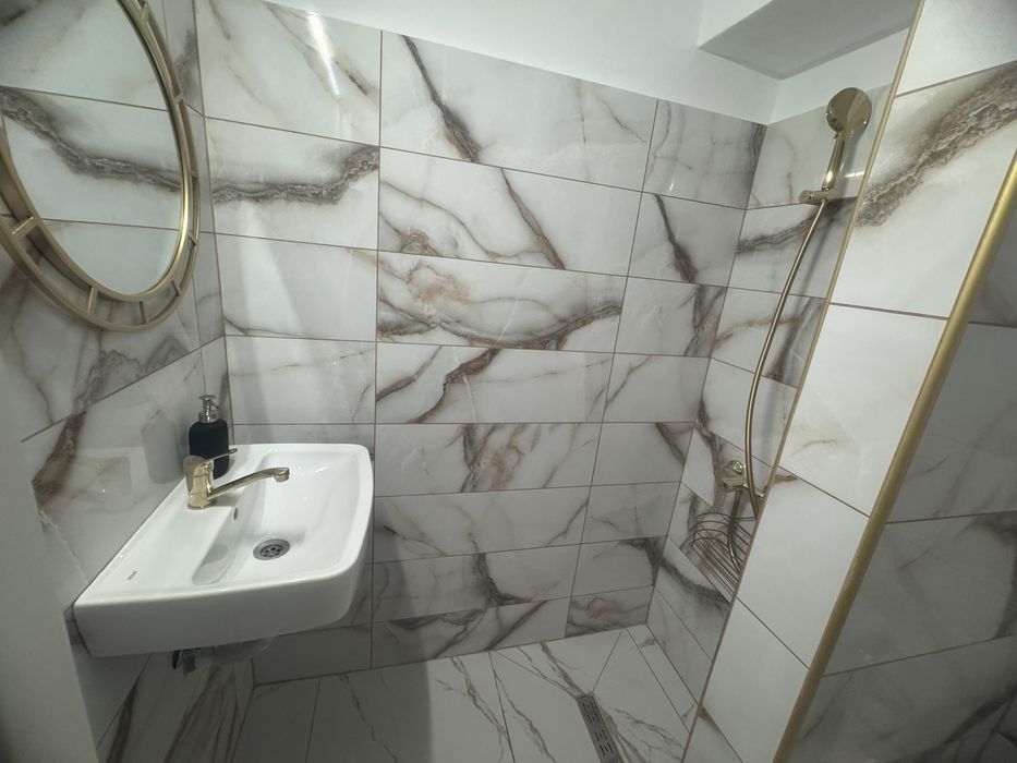 Inchiriez garsoniera in regim hotelir centru,disponibila 20 si 21 dec!