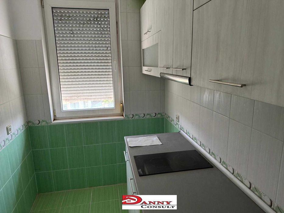 Тристаен ремонтиран апартамент в гр. Павликени