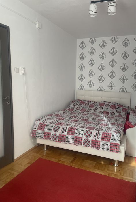 Vand apartament 2 camere