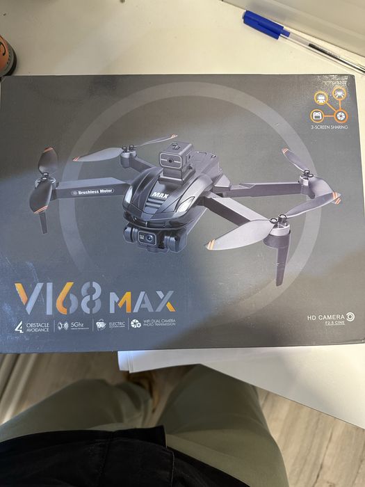 Vand drona v 168 max noua