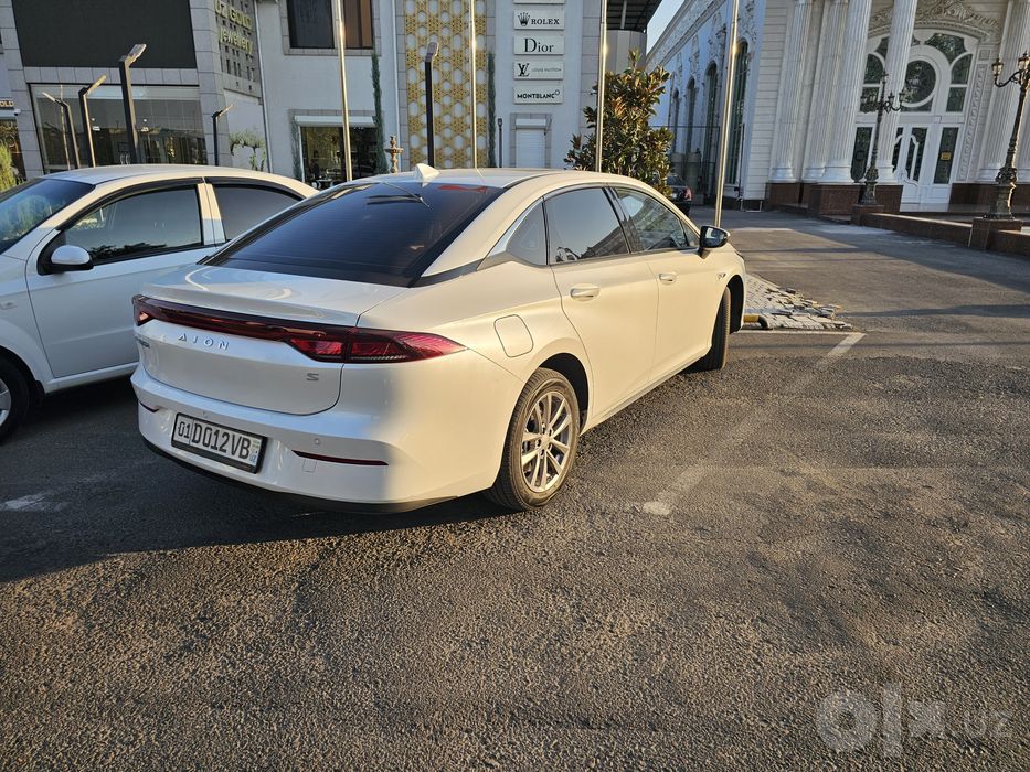 Продаю GAC AION S580