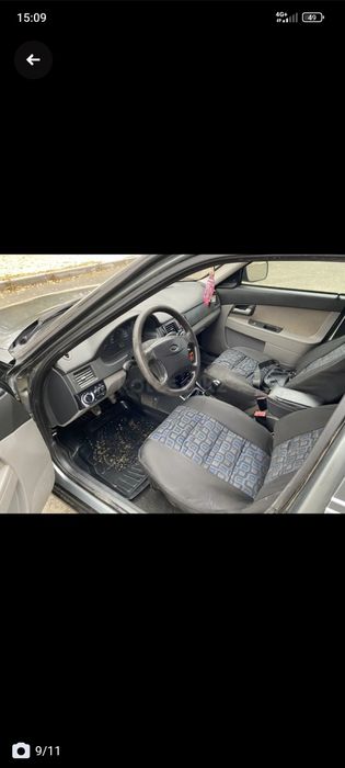 Продам приору седан