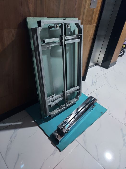 Стол стеклянный раздижной