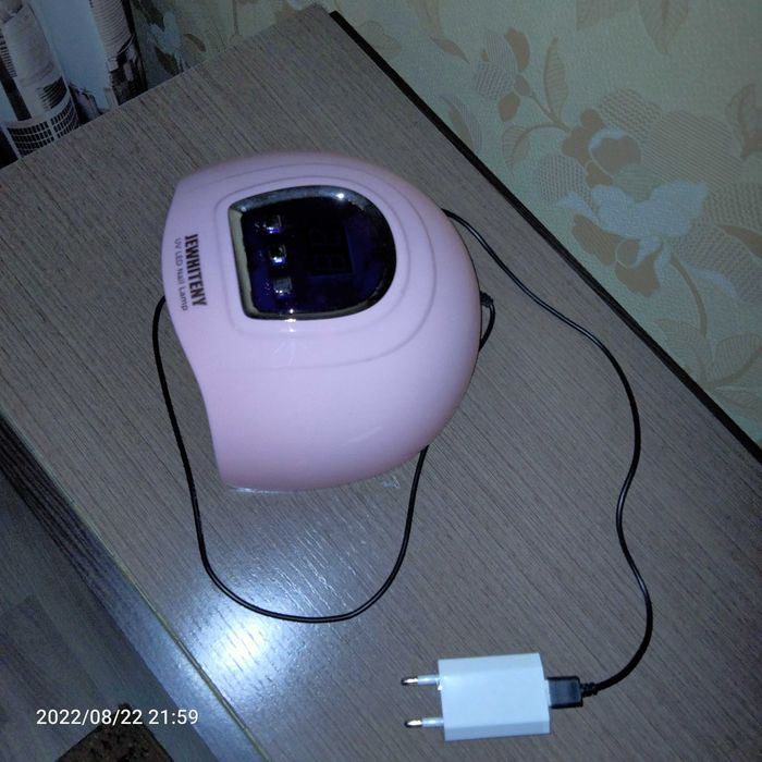 LED лампа, в отличном состоянии