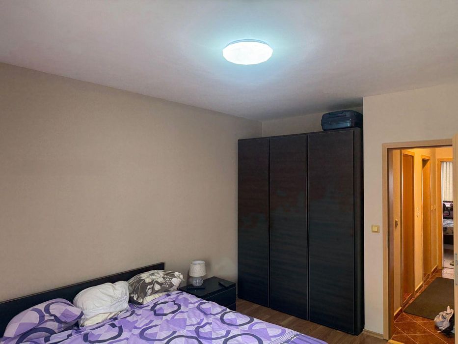 Дава се под наем Тристаен апартамент в София, Център - 120 кв.м за 1345.38 € - Снимка #3
