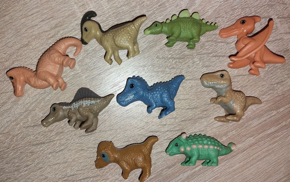 Фигурки киндер динозавры