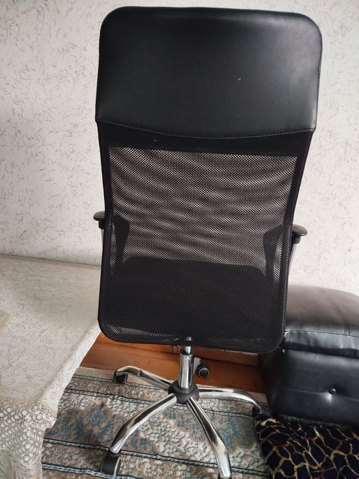 Kreslo offisnoy Kreslo Sotiladi!!!