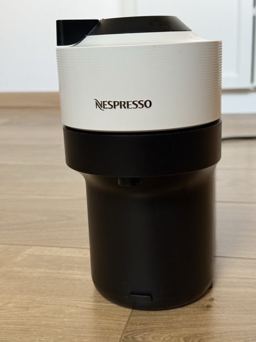 Espressor automat Nespresso Vertuo Pop