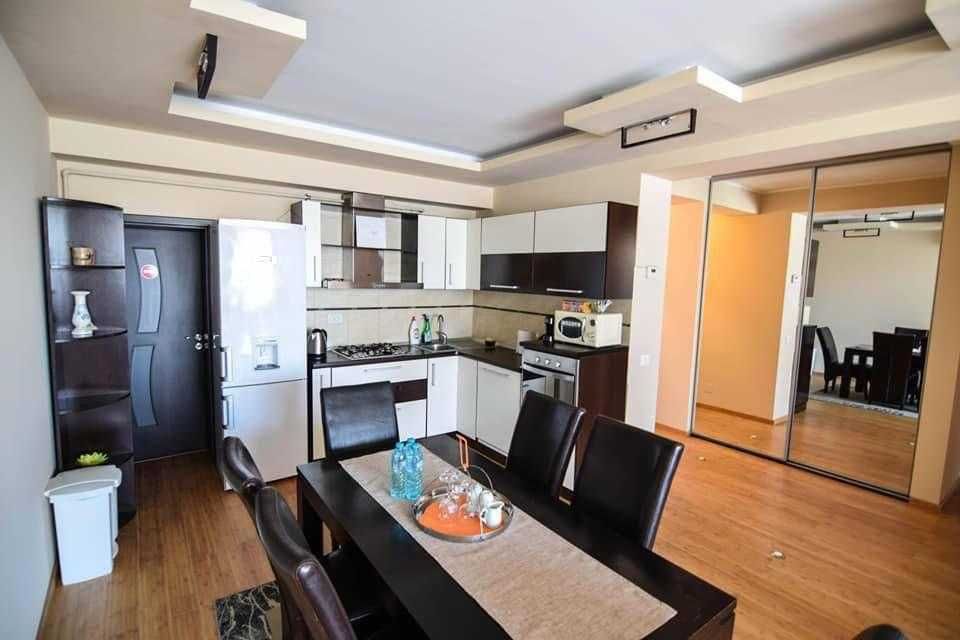 De închiriat apartament 3 camere in Mamaia
