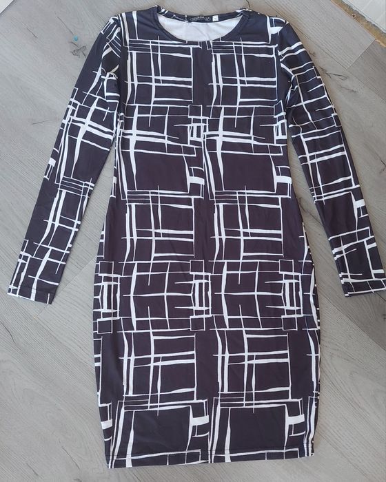 Нова рокля, размер S