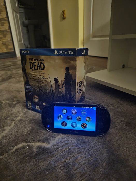 Vand Consola Portabila PsVita Oled Modata Fullbox + Card 128GB