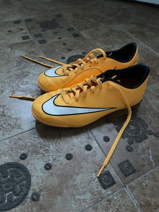 Nike и Adidas бутонки и футболни обувки