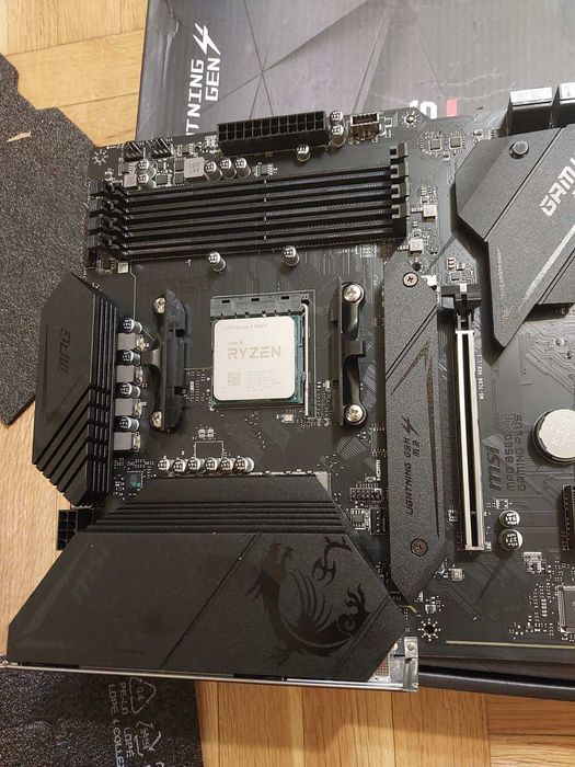 AMD Ryzen 5 5600X + MSI B550 Gaming Plus