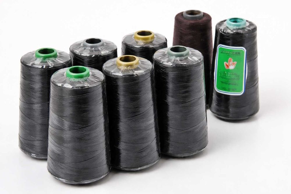 Професионални шевни конци 5000 м – черни | Конуси | Комплект или брой