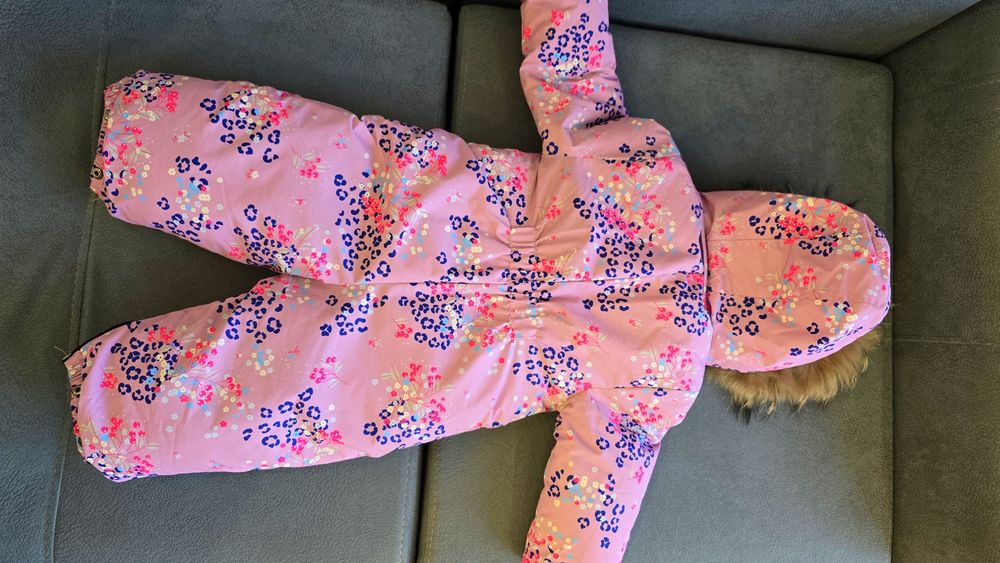 Тёплый комбенизон на девочку...