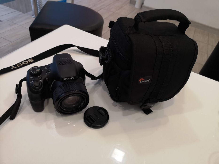 Цифров фотоапарат Sony Cyber-shot DSC-HX300 с ПОДАРЪК чанта