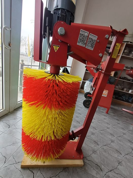 Автоматическая щетка-чесалка для коров. Қашлагич. Qashlagich