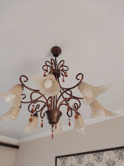 Продам люстру бу