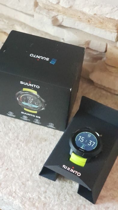 Продам дайвкомпьютер  Suunto d5
