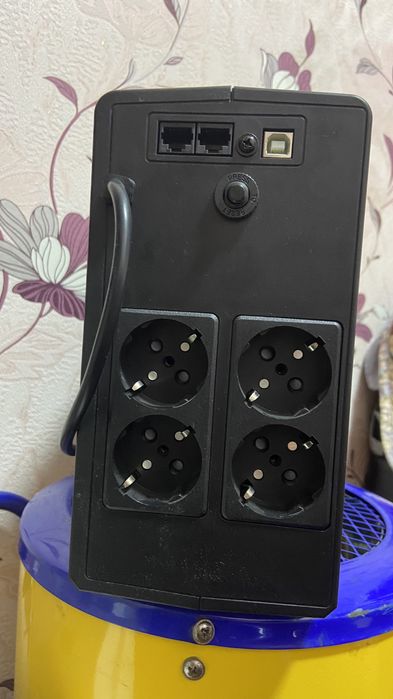 ИБП бесперебойник DEXP-1500VA