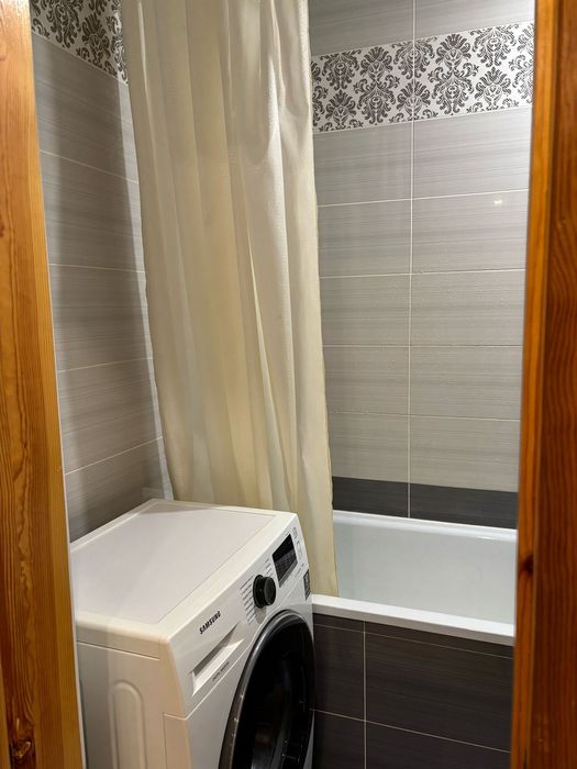 Продам 2 комн КВ. В центре города.