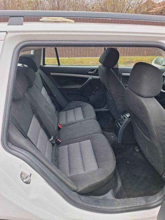 Vând skoda octavia2!