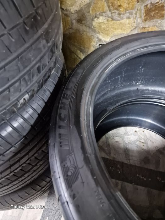 325 35 22 Michelin Pilot sport 4(114Y) топ състояние Замъка Ямбол