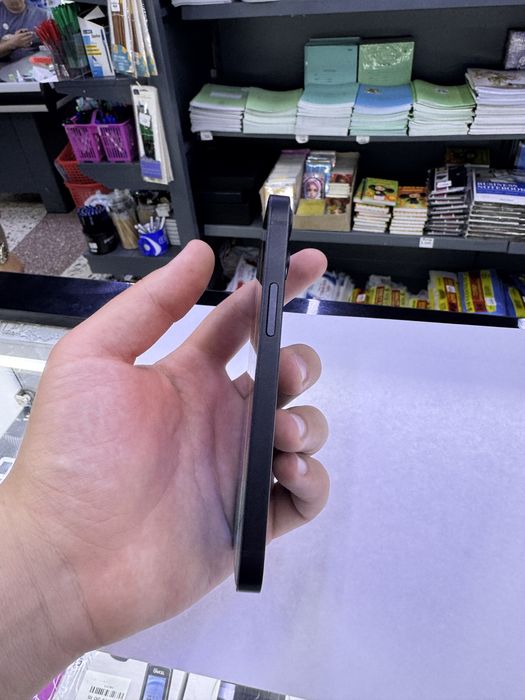 Iphone 12 mini.