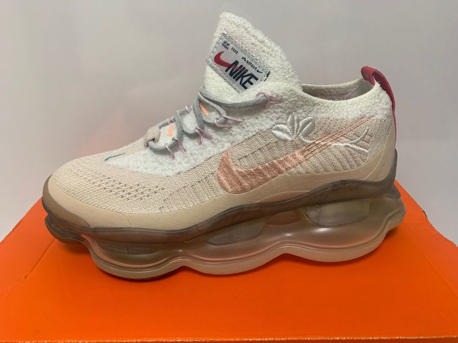 Нови дамски маратонки Nike Air Max Scorpion Flyknit налични 38 размер
