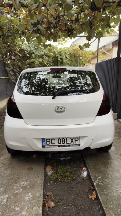 Hyundai i20 2010, benzina+ GPL din fabrica